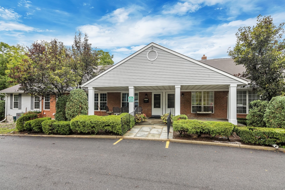 Homestead Village Warwick NY Learn About What’s For Sale and Living Here