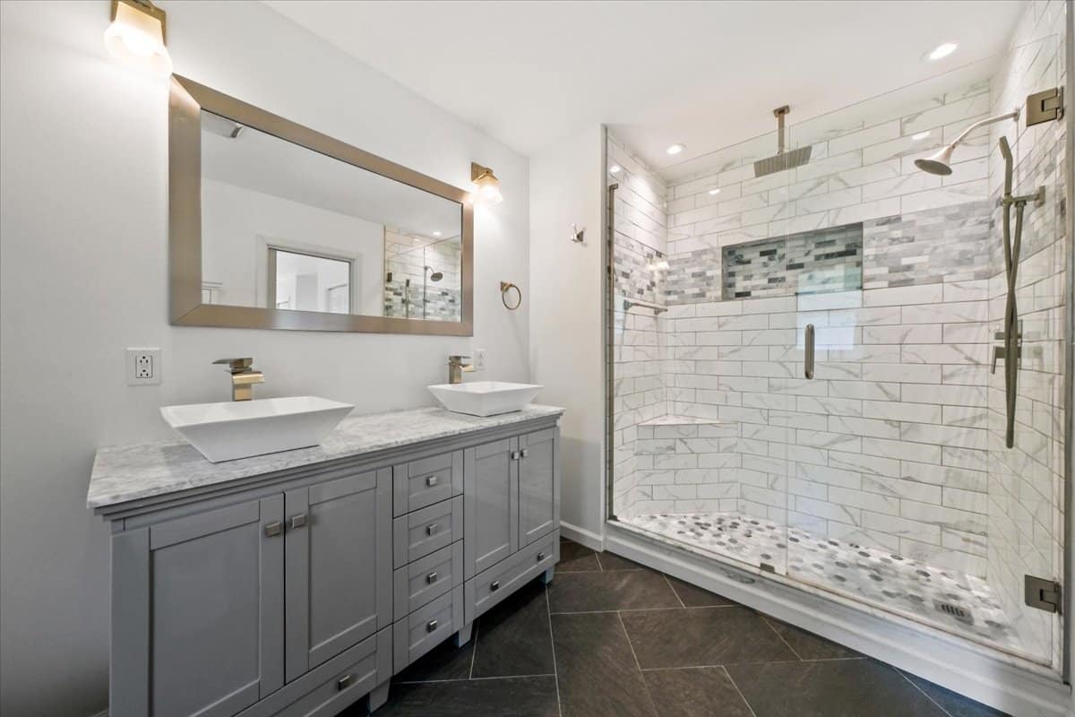 94 Owens Road, Warwick, NY Master Bathroom