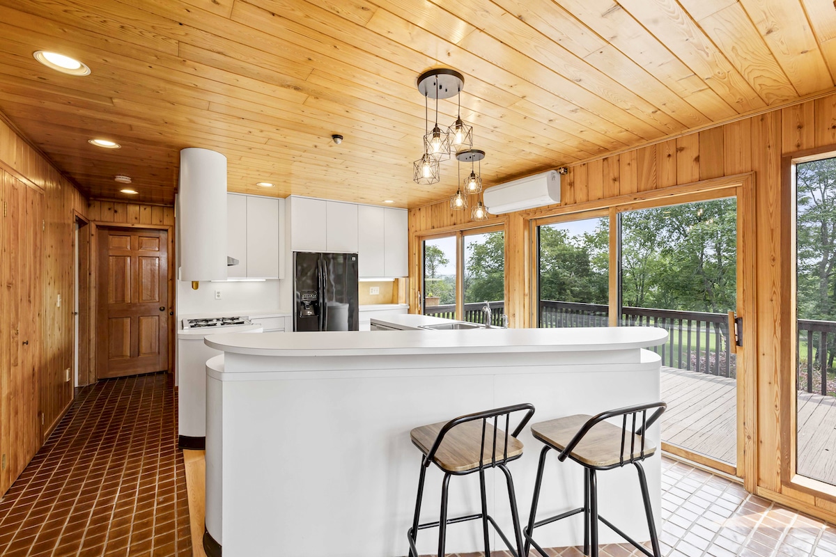 401 Jessup Road, Florida, NY kitchen