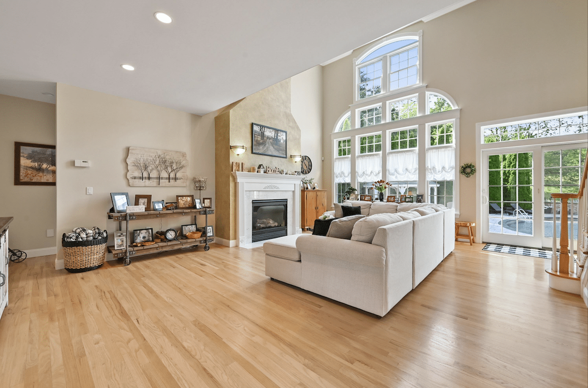 14 Katelyn Court, Warwick, NY family room