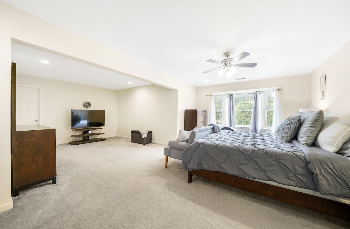 2081 Independence Drive, New Windsor, NY Master Suite