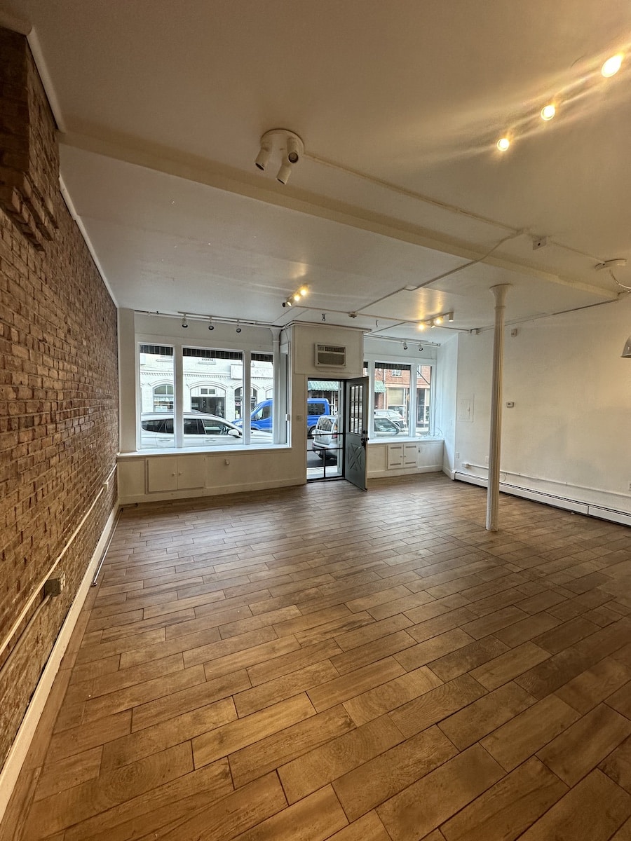 18 Main Street, Chester, NY Interior