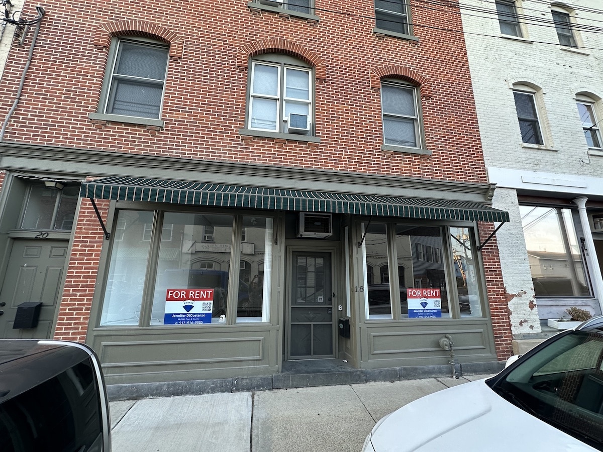 18 Main Street, Chester, NY