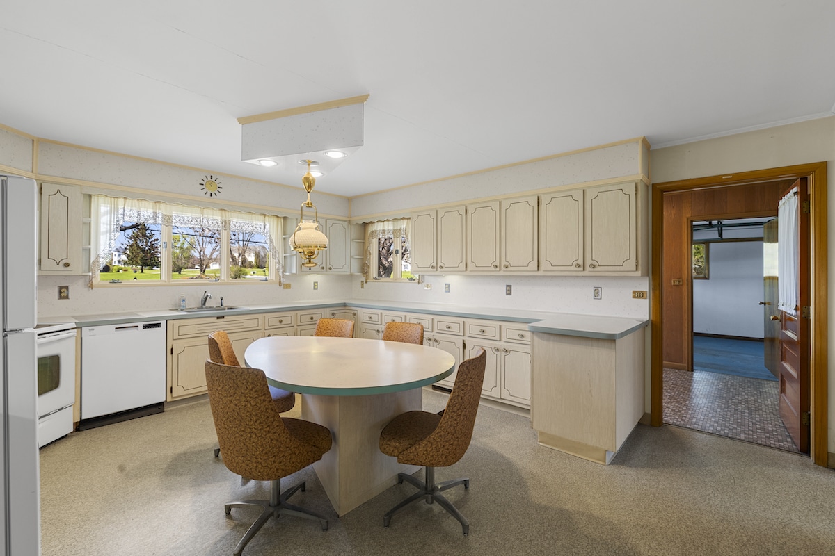 596 Glenwood Road, Pine Island, NY Kitchen