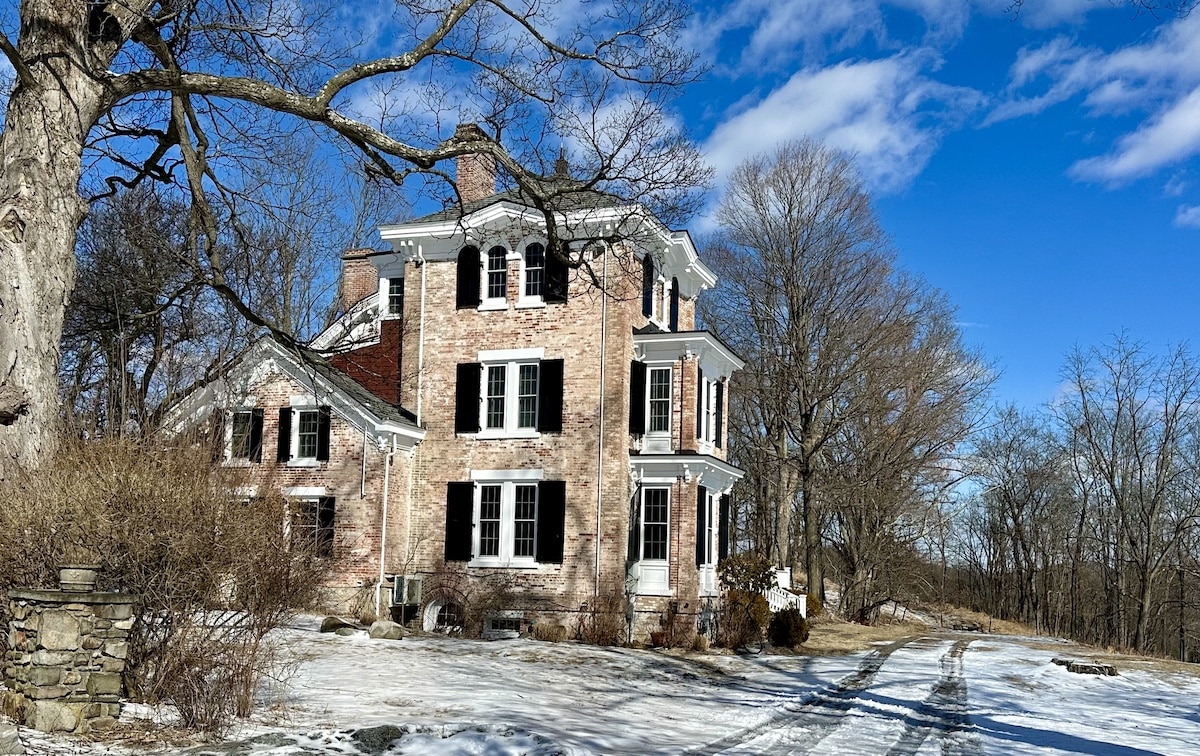 6 Silvertail, Chester NY