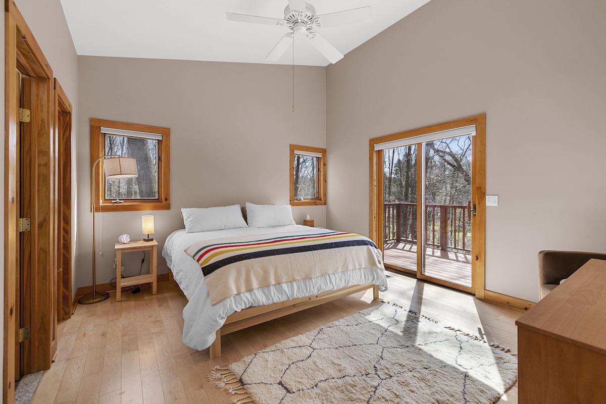 14 Points of View, Warwick, NY Primary Suite