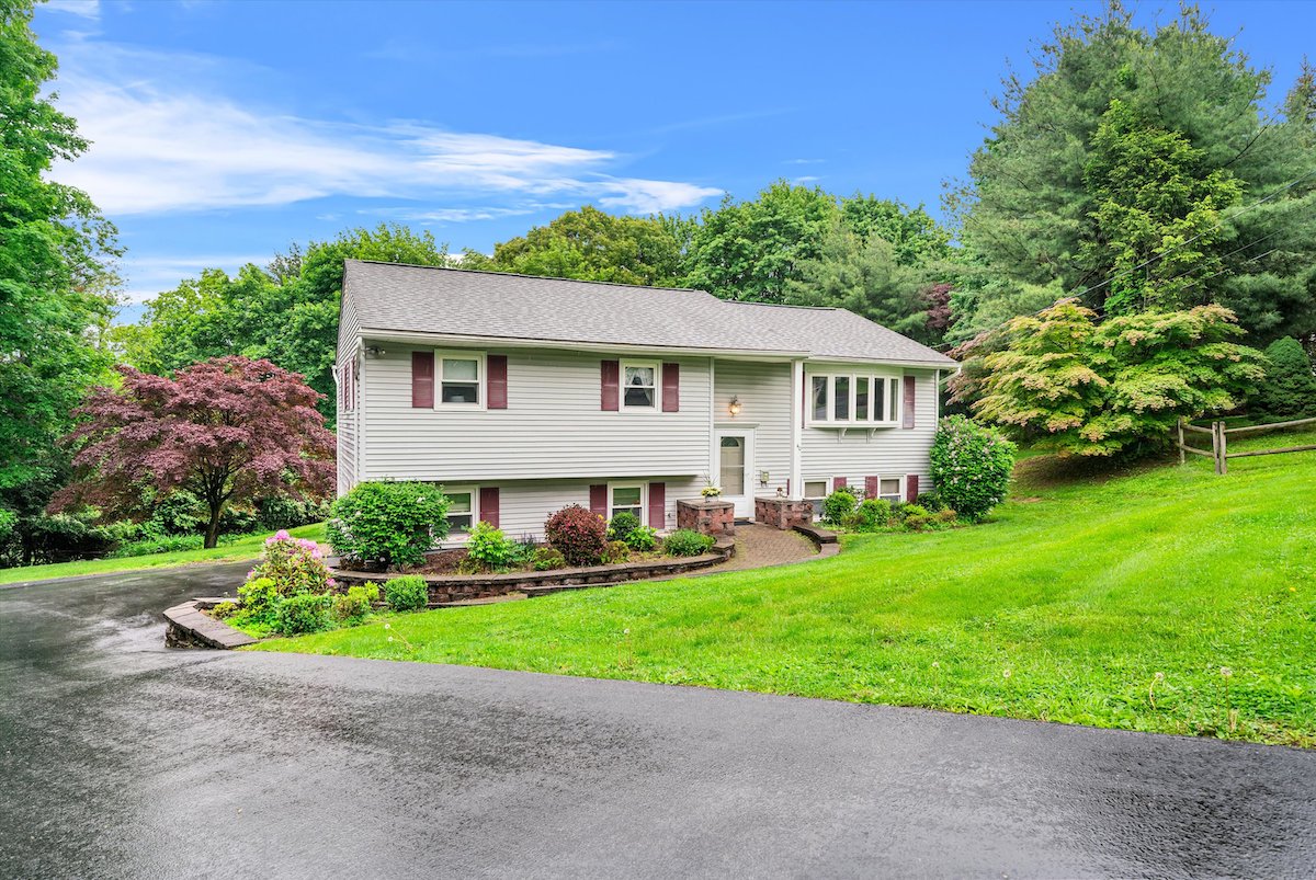 40 Highland Avenue, Warwick, NY