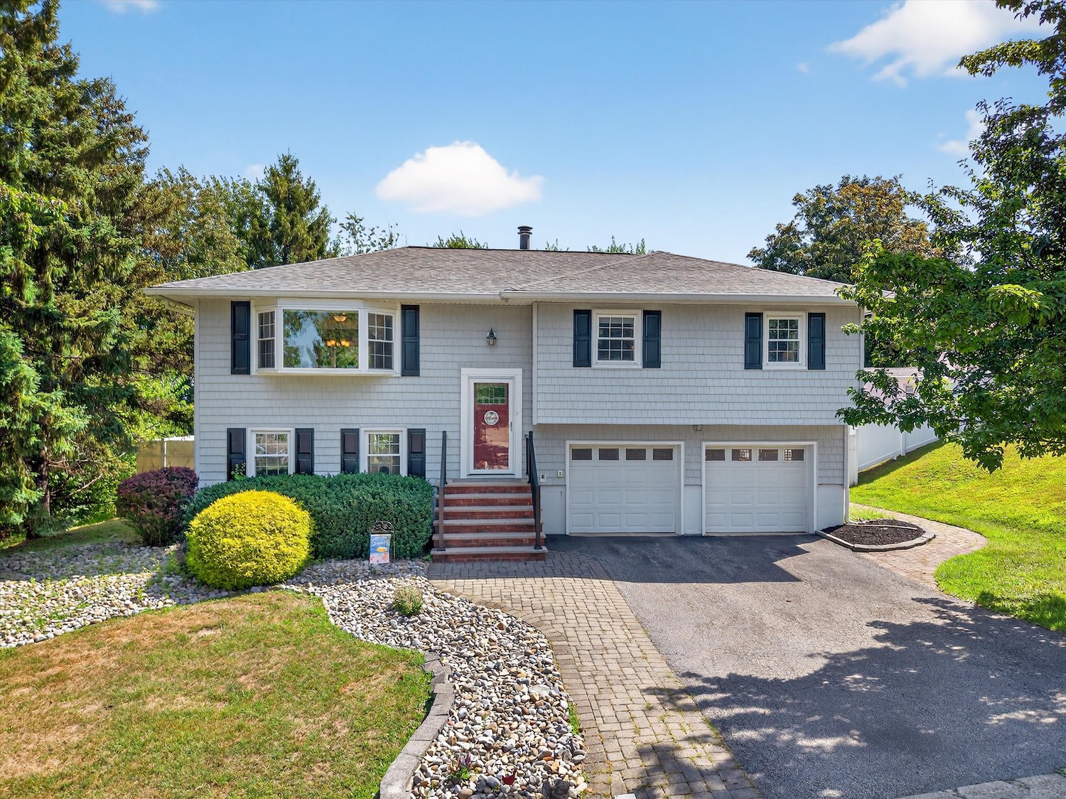 3 Hilltop Lane, Warwick, NY