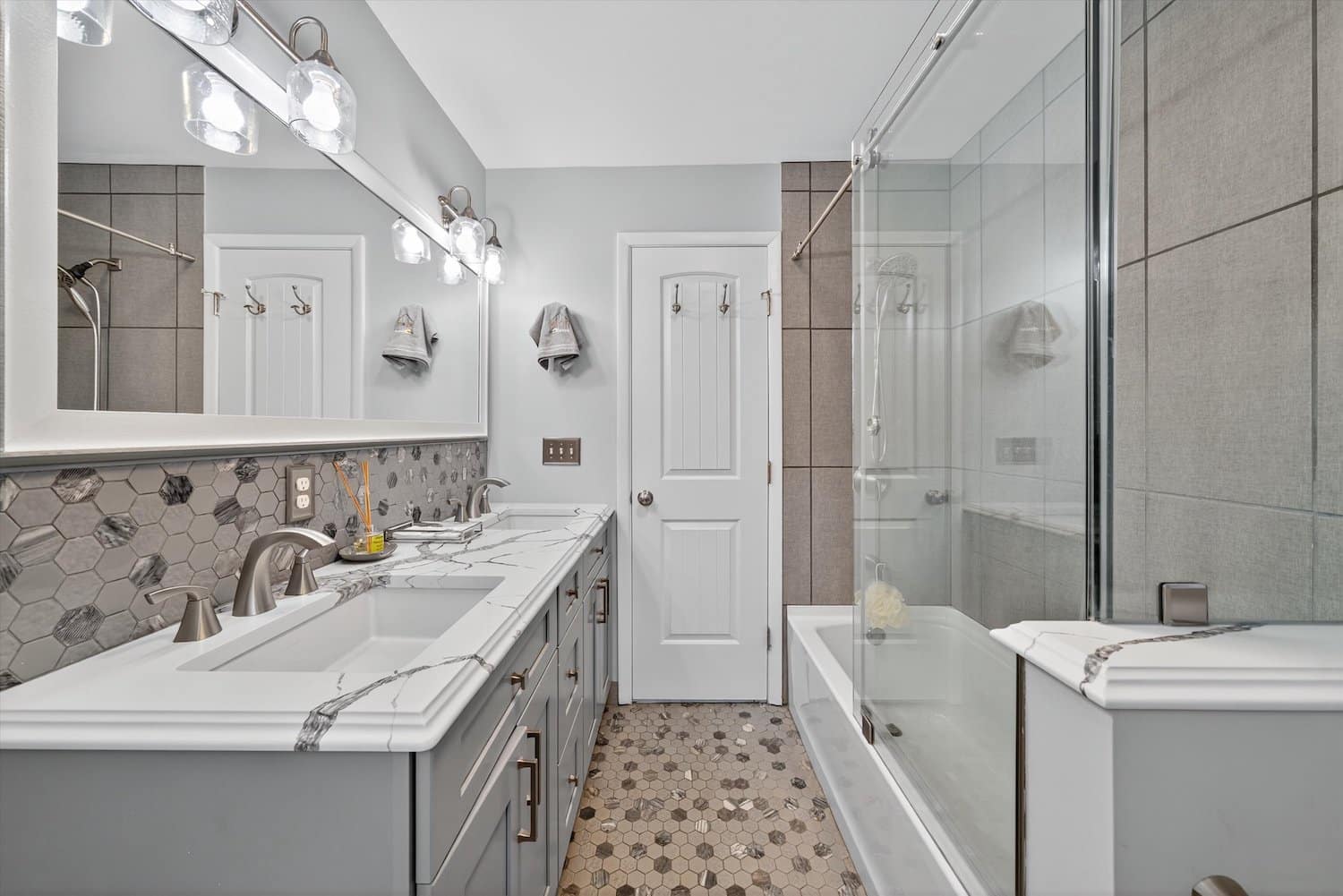 3 Hilltop Lane, Warwick, NY Bathroom