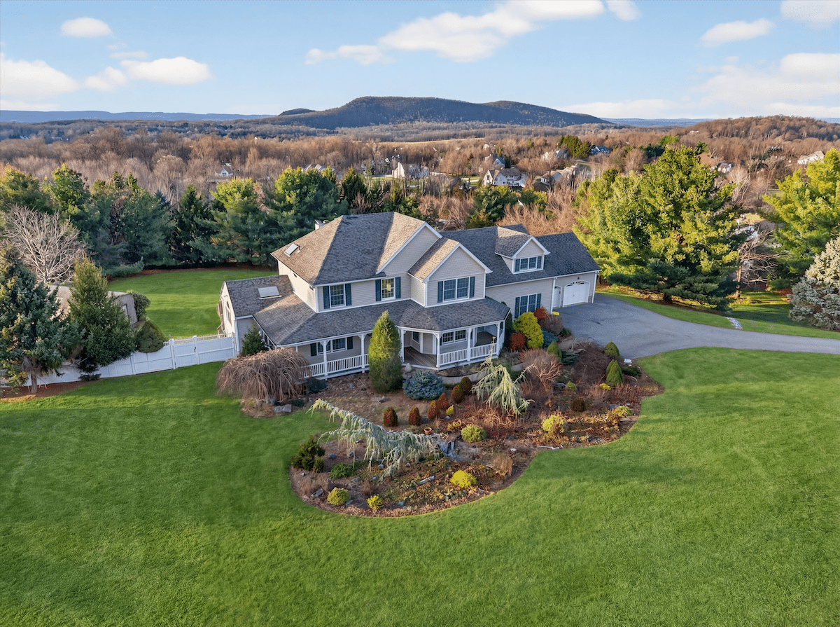 21 Jessup Road, Warwick, NY