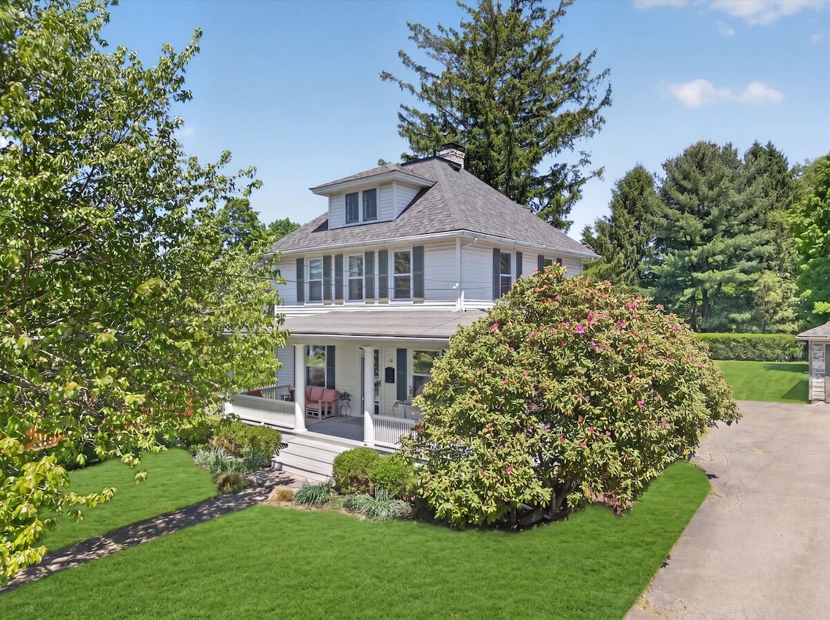 3 bedroom, 1.5 bath home on charming village street - 14 Campbell Road Road, Warwick, NY