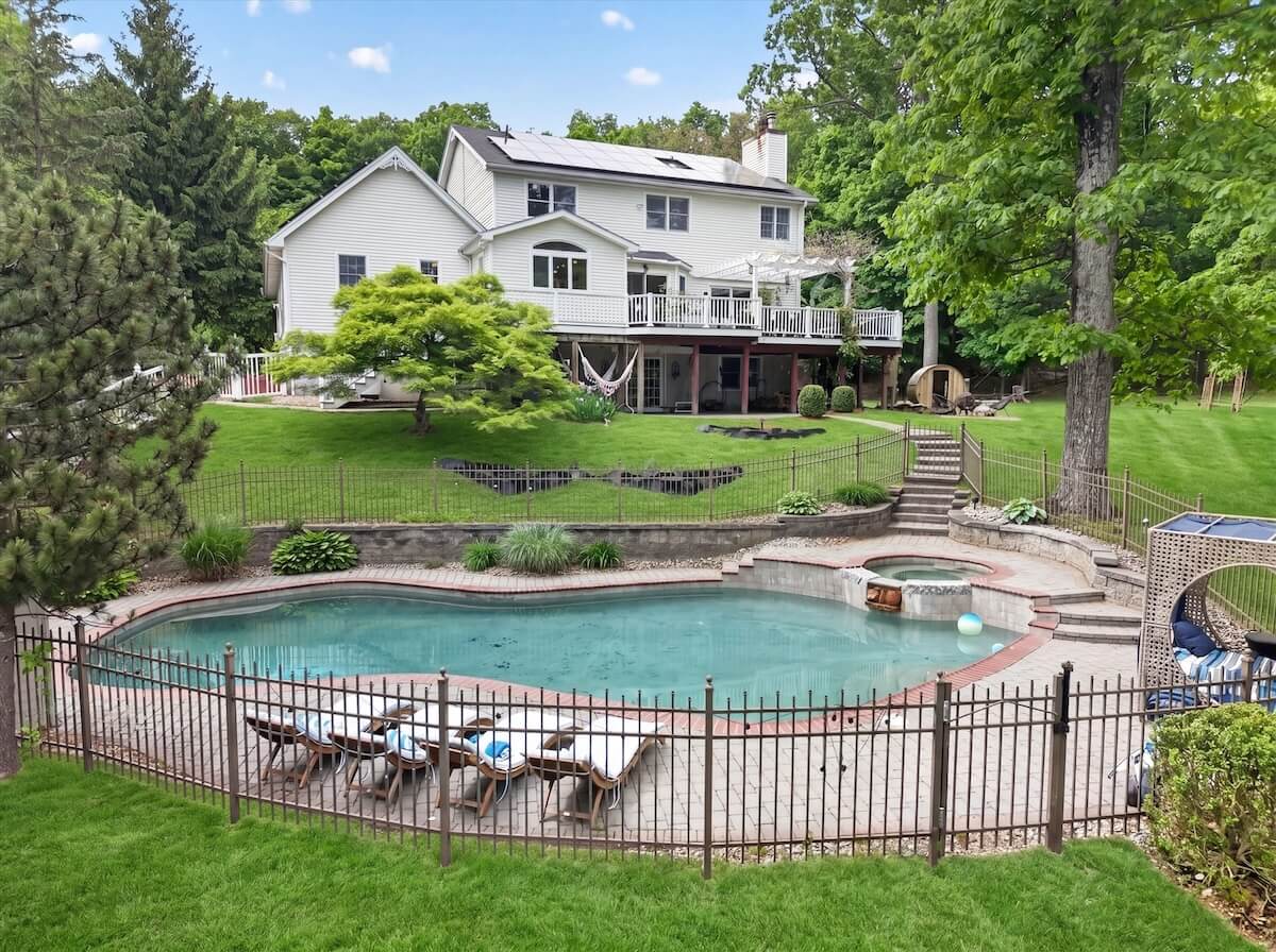 86 Long Vista Lane, Chester, NY Pool