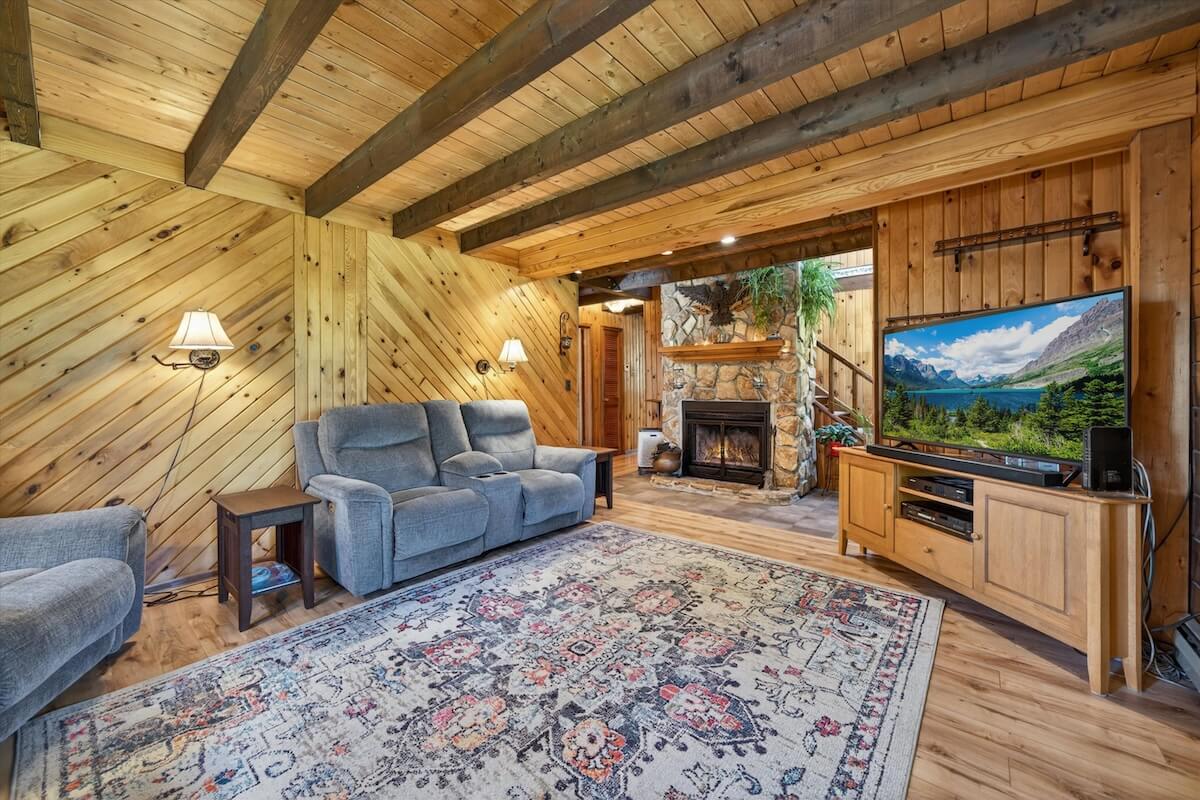 222 Bellvale Lakes Road, Warwick, NY Living Room